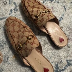Gucci Women's Tan GG Canvas Mules with Gold Hardware